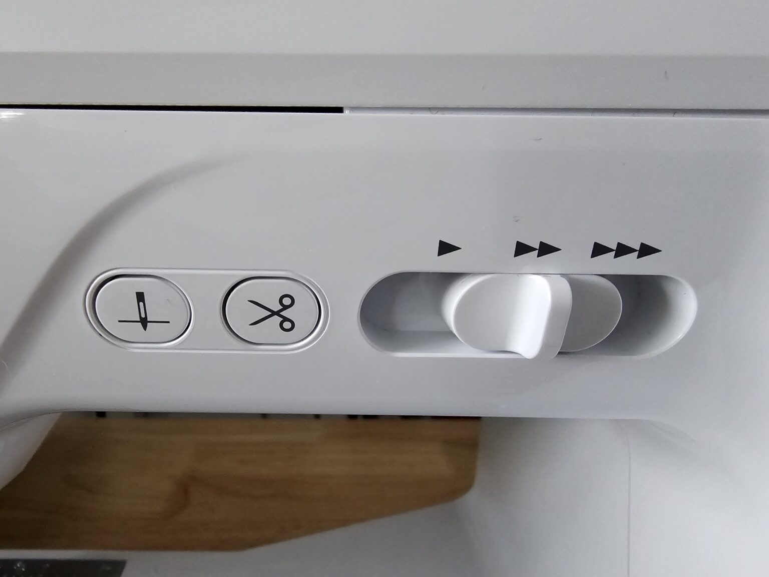 Brother SE600 Review The Best Sewing & Embroidery Machine?