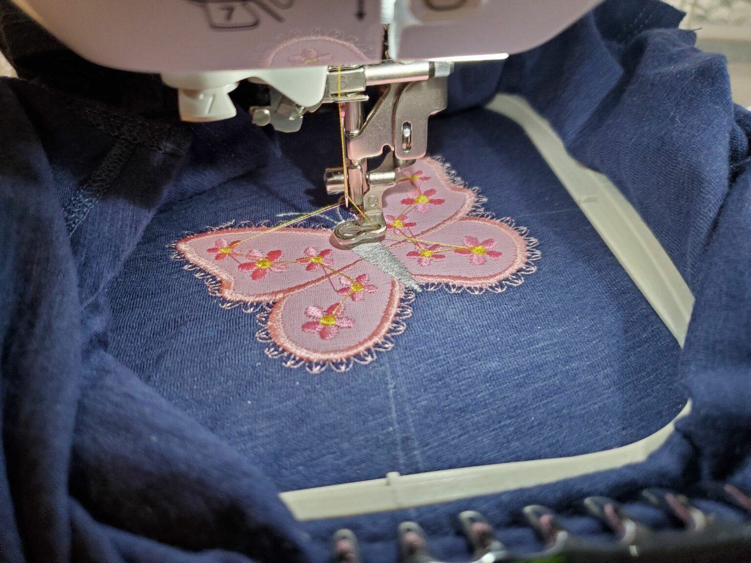 How To Applique With An Embroidery Machine In 6 Steps!