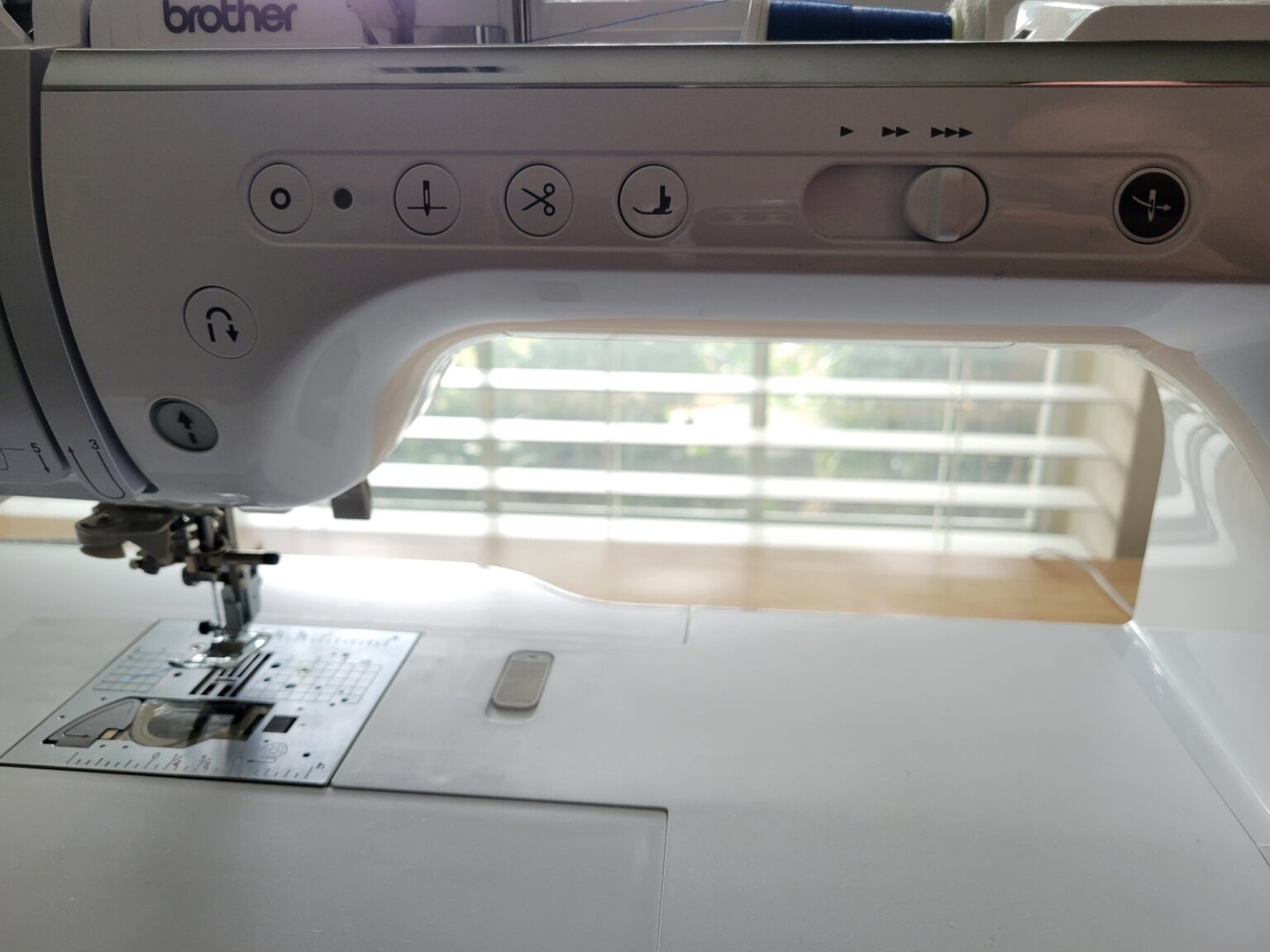 7 Best Sewing Machines For Beginners Learning To Sew