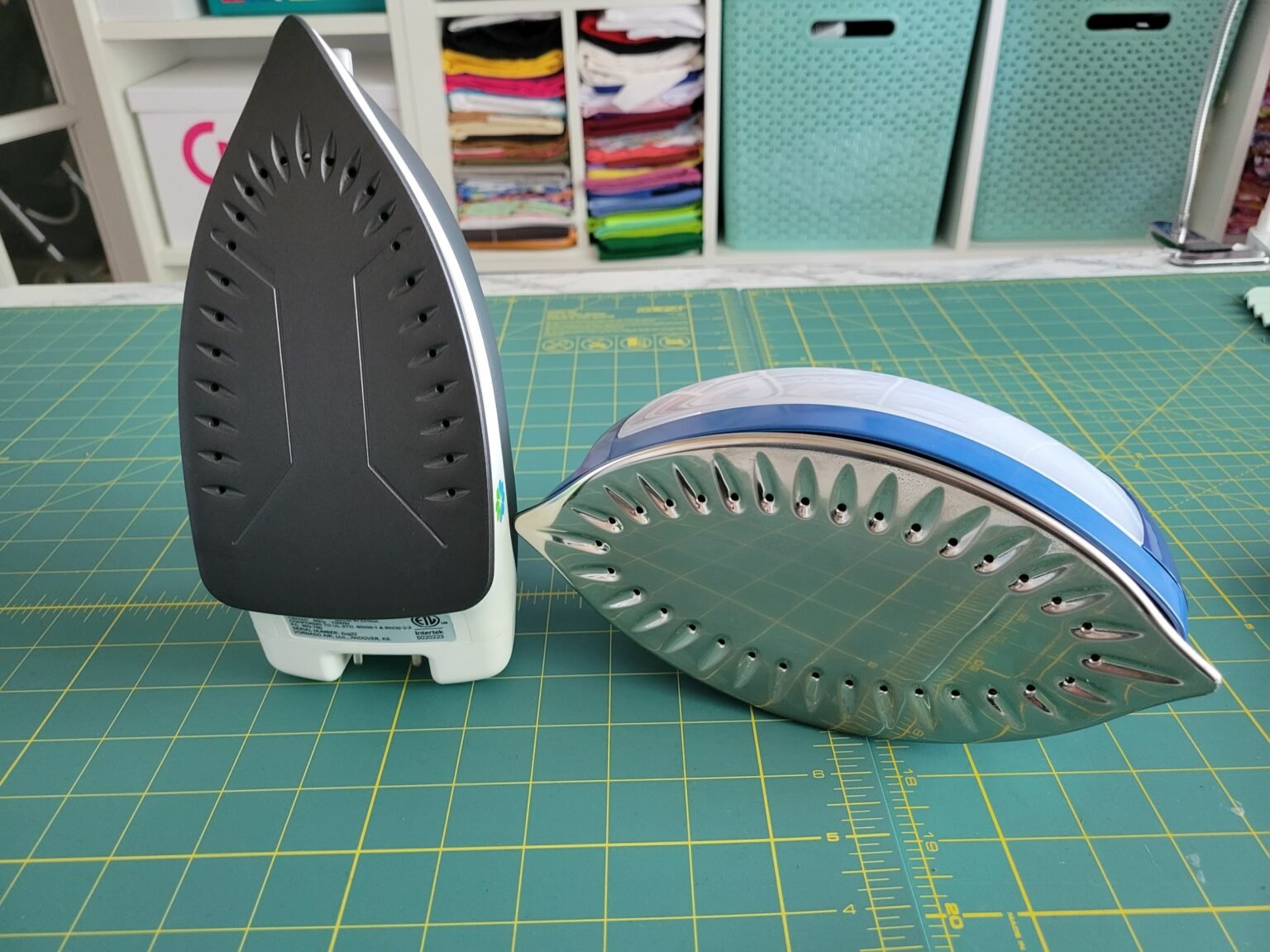 5 Best Cordless Irons For Quilting, Sewing, & Crafting