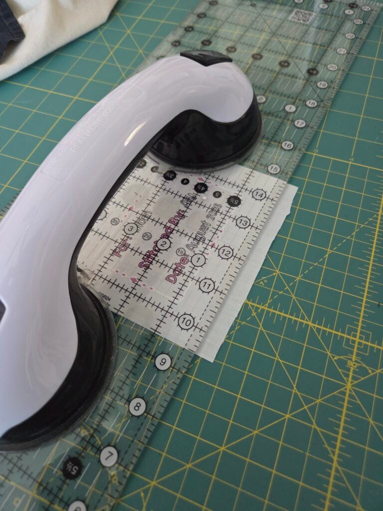 trim quilt label